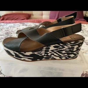 Clarks Black and White Wedge Sandals